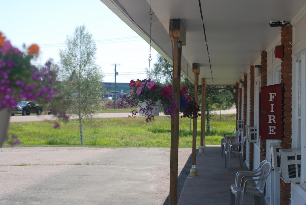 Tantramar Motel Sackville Exterior photo