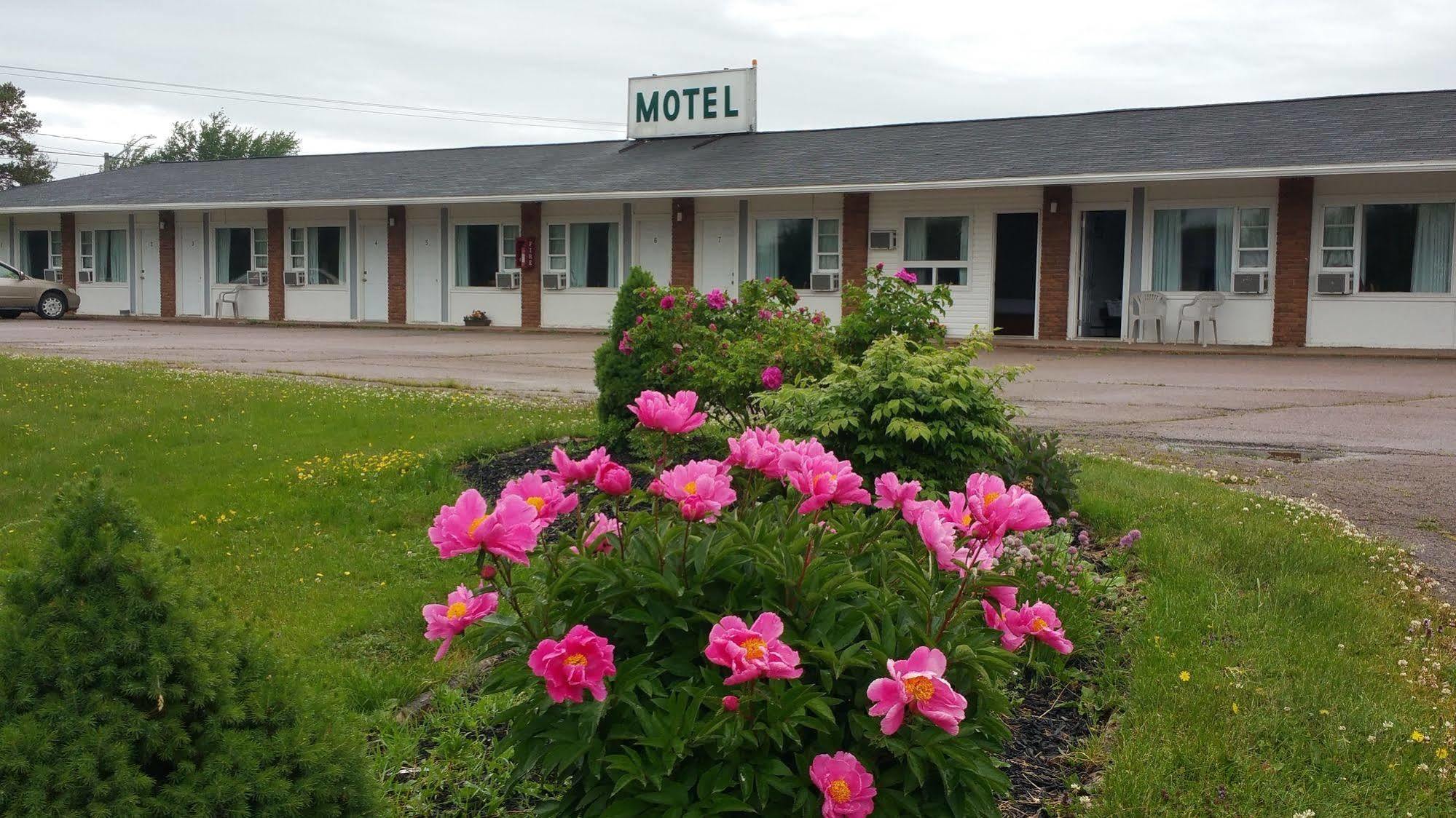 Tantramar Motel Sackville Exterior photo